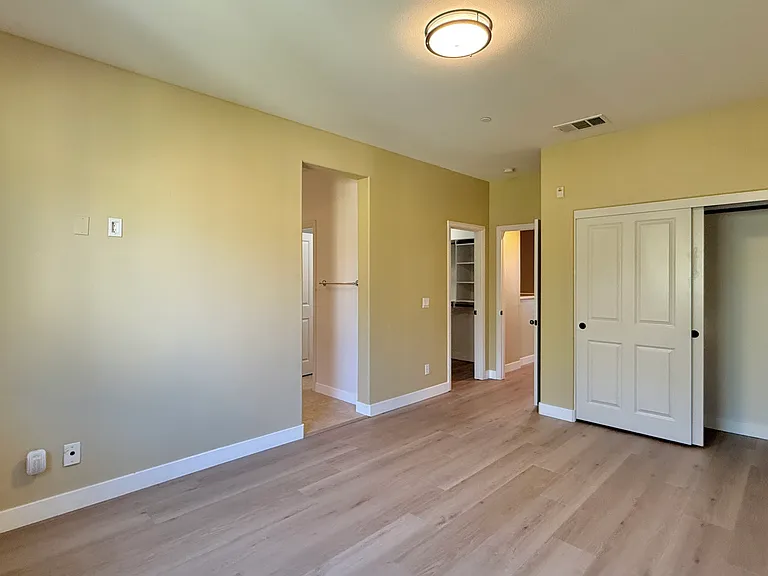 10689 New Grove Trl #71 — Photo 23