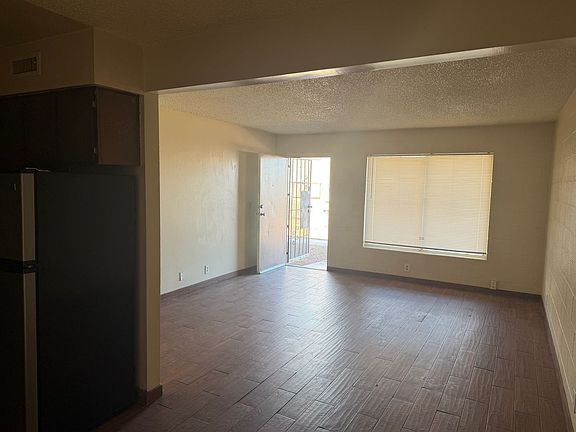 3rd image of 615 S Royal Crest Cir Unit 5