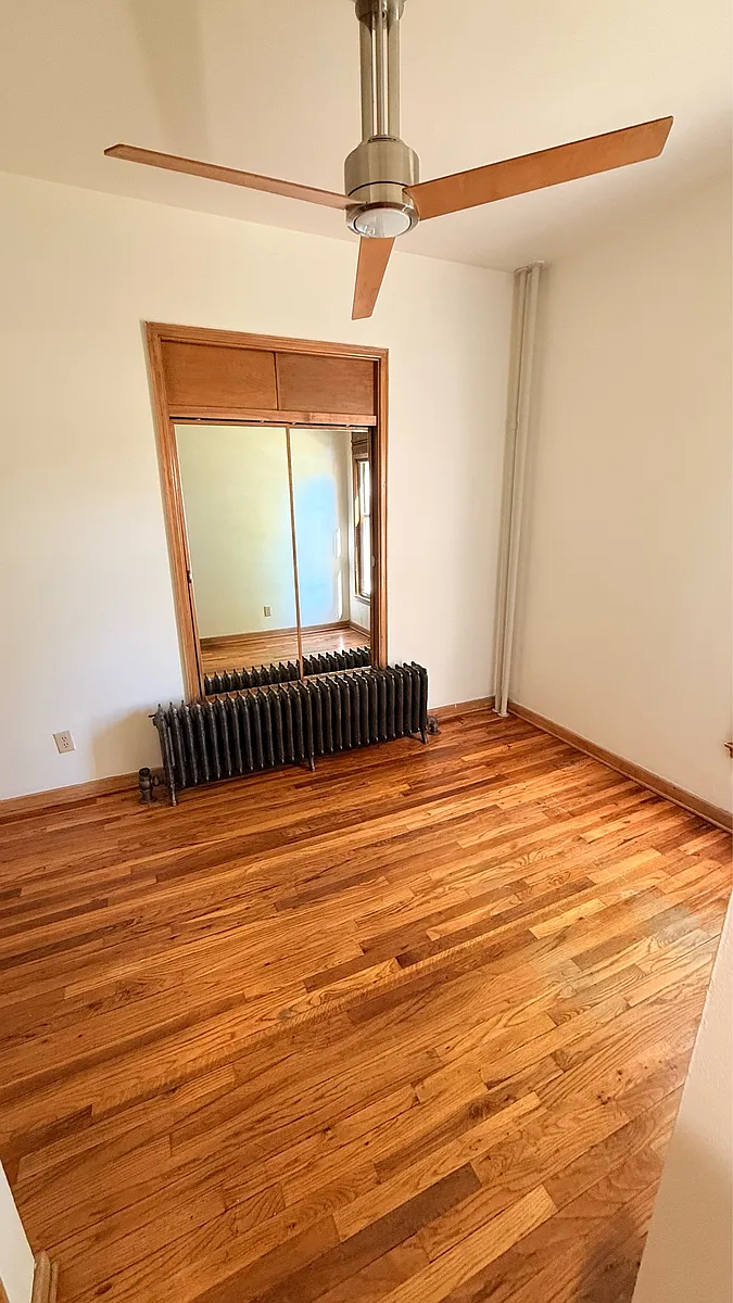 Building Photo - 2901 Rutland Ave #1