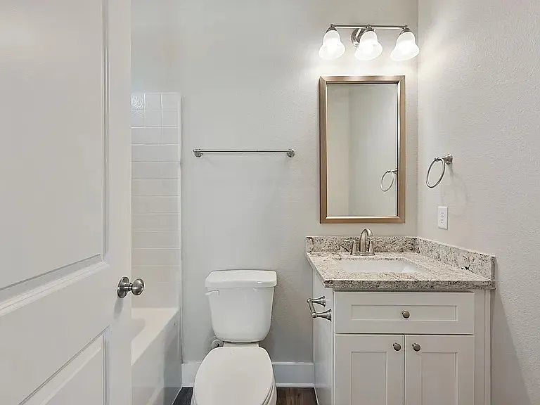407 Ash St — Photo 11