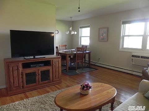 4th image of 260 Waverly Ave APT 61