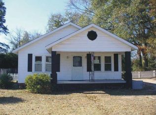 35 E Wright St, Winder, GA 30680