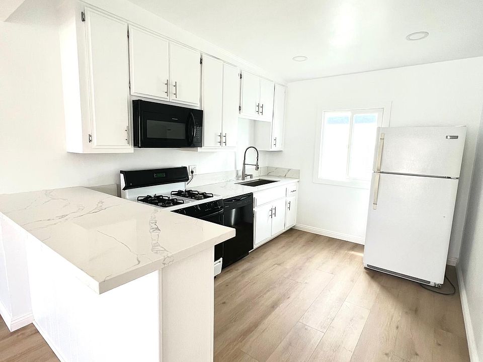 1st image of 1826 12th St #3