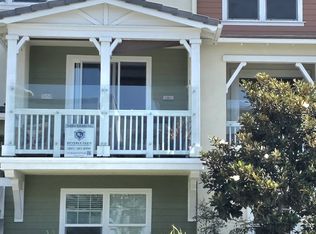 1870 Victoria Ave #1, Oxnard, CA 93035