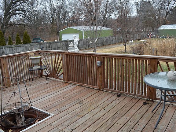 2nd image of 27739 Plainfield Dr