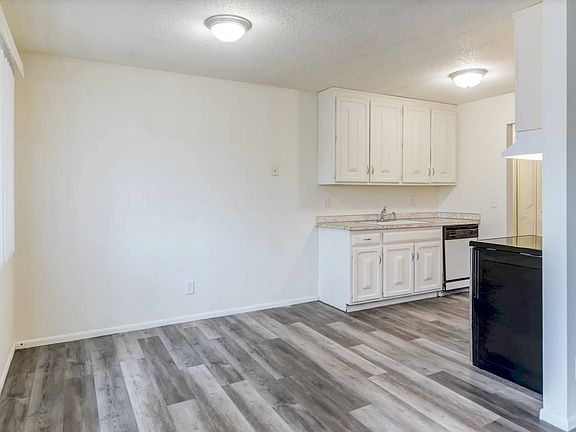 5th image of 97 & 119 Arlington Ave W #18041942