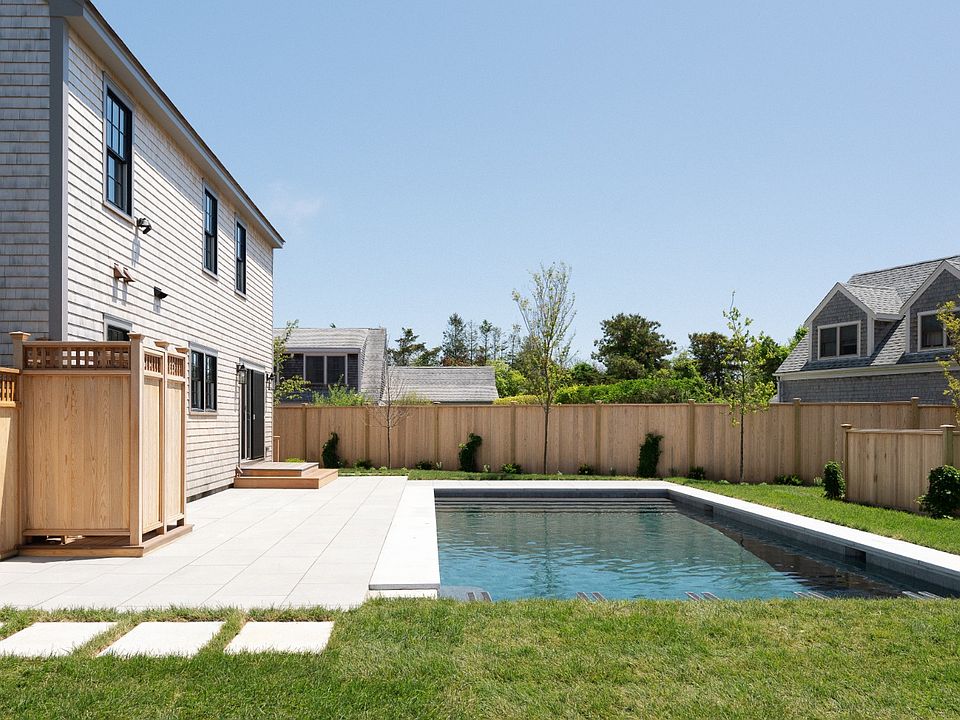 1st image of 22 Tashama Ln