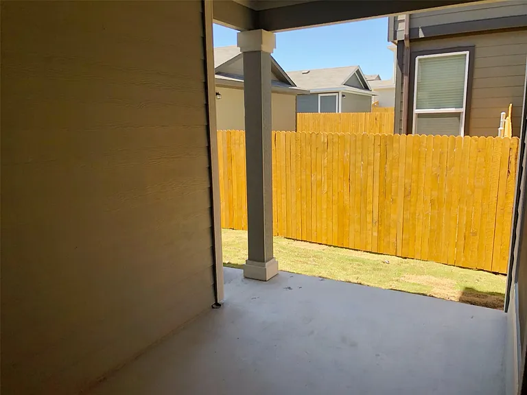 10502 Fulton Ave — Photo 22