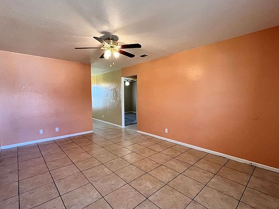 3rd image of 1007 Circle M Dr APT C