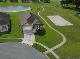 11383 Legacy Oaks Ln, Gonzales, LA 70737