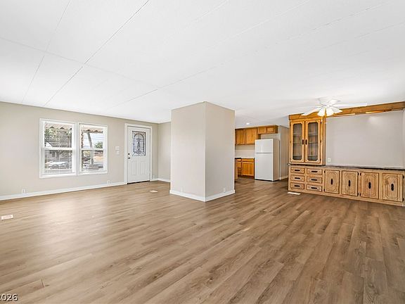 2nd image of 2847 Mammoth Ct