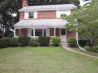 206 S Norwinden Dr, Springfield, PA 19064