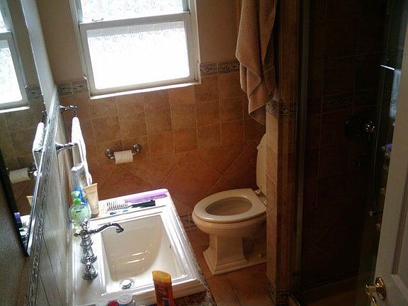 3rd image of 1734 Watson Ave