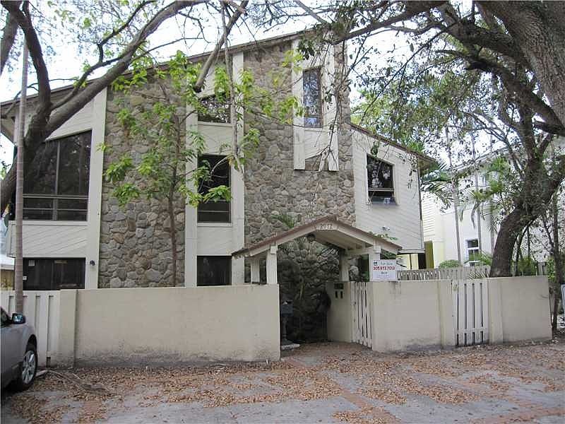 1st image of 2972 Bridgeport Ave