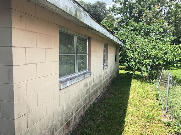 2nd image of 223 Jefferson Dr