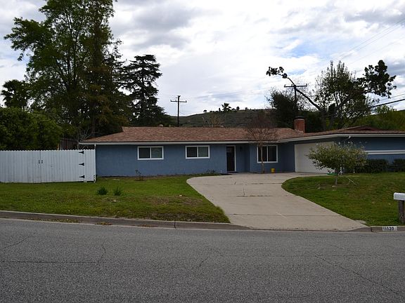 2nd image of 1620 Berkshire Dr
