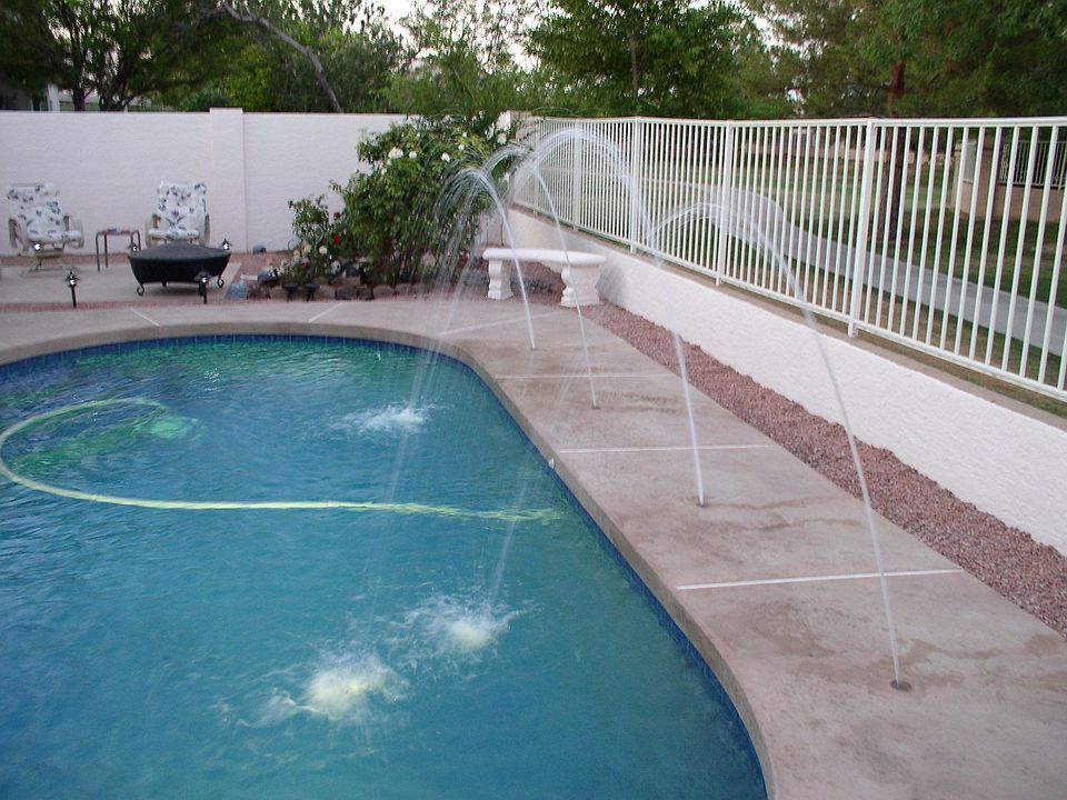fully tiled pool, view lot