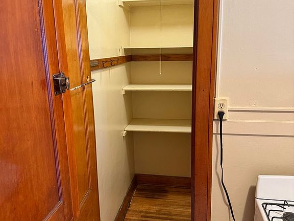 5th image of 2829 Park Ave APT 104