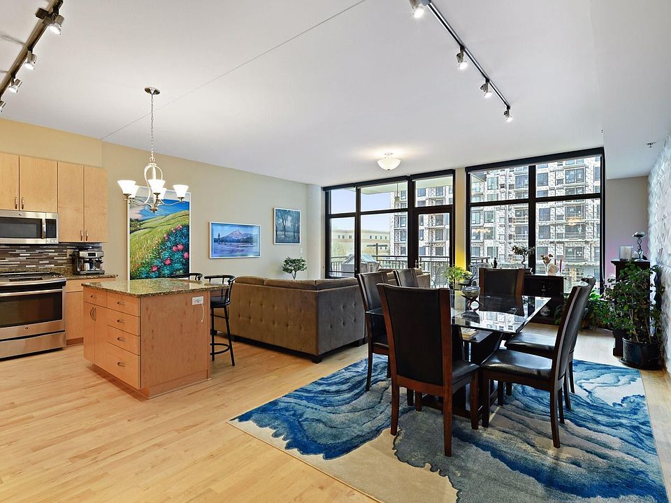 1st image of 1120 2nd St S #306