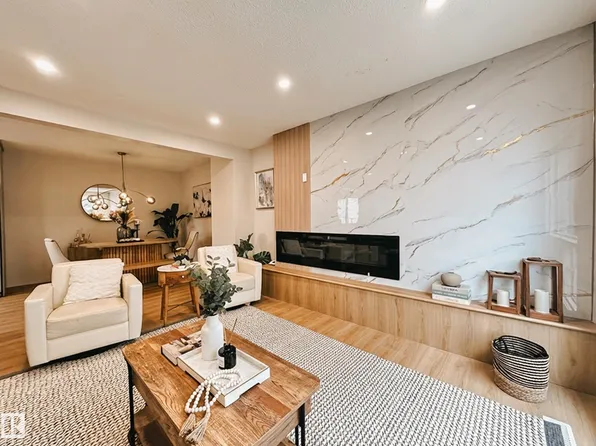 839 Erin Pl NW, Edmonton, AB T5T 1M6