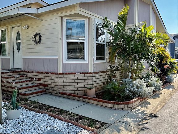 2nd image of 1245 W Cienega Ave Space 125