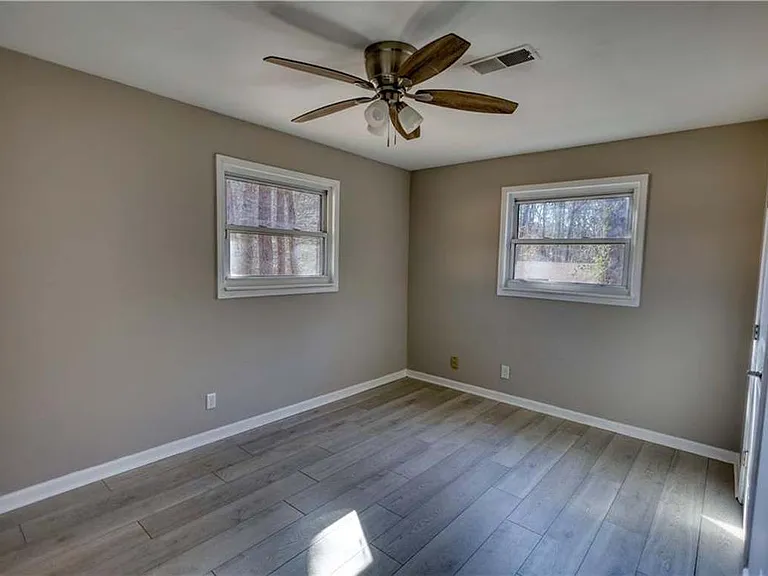 115 Hollybrook Rd — Photo 11