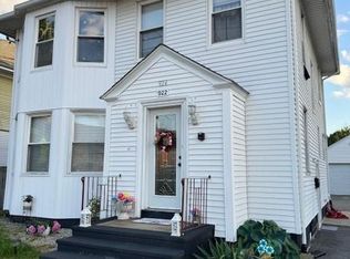 922 Park Ave, Cranston, RI 02910