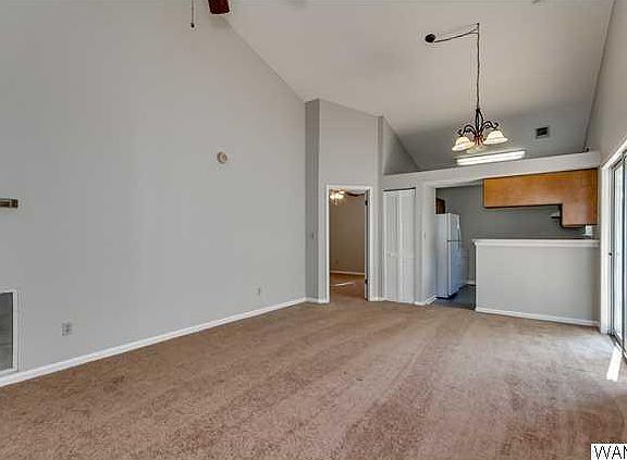 3rd image of 2923 Robinwood Ln