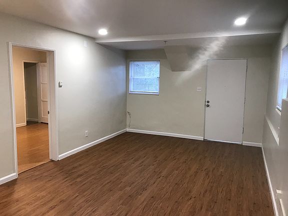 4th image of 621 Midvale Ave #623-7