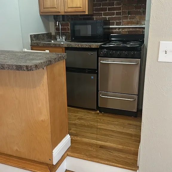 48 Hereford St #2 — Photo 1