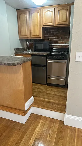 48 Hereford St #2 Photo 1