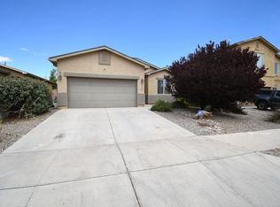 1039 Jacobs Dr NE, Rio Rancho, NM 87144