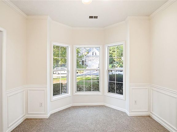3rd image of 2470 Miller Oaks Cir