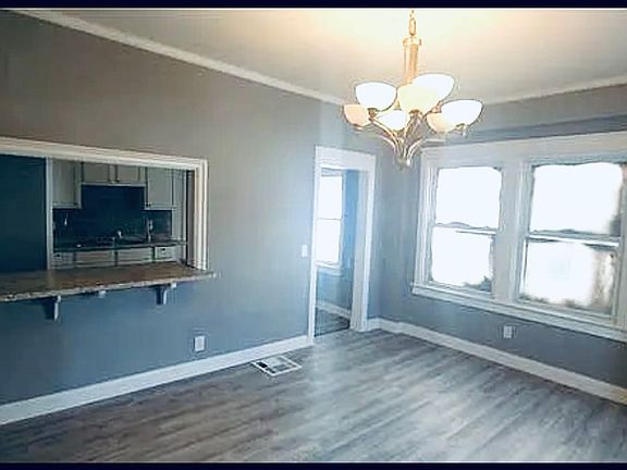 3rd image of 328 Spruce Ave