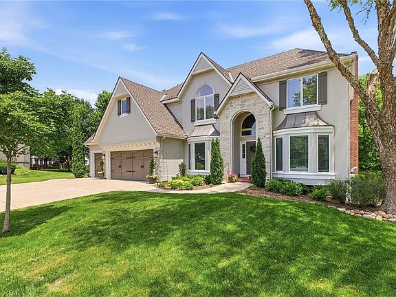 2nd image of 2400 SW Wintercreek Ct