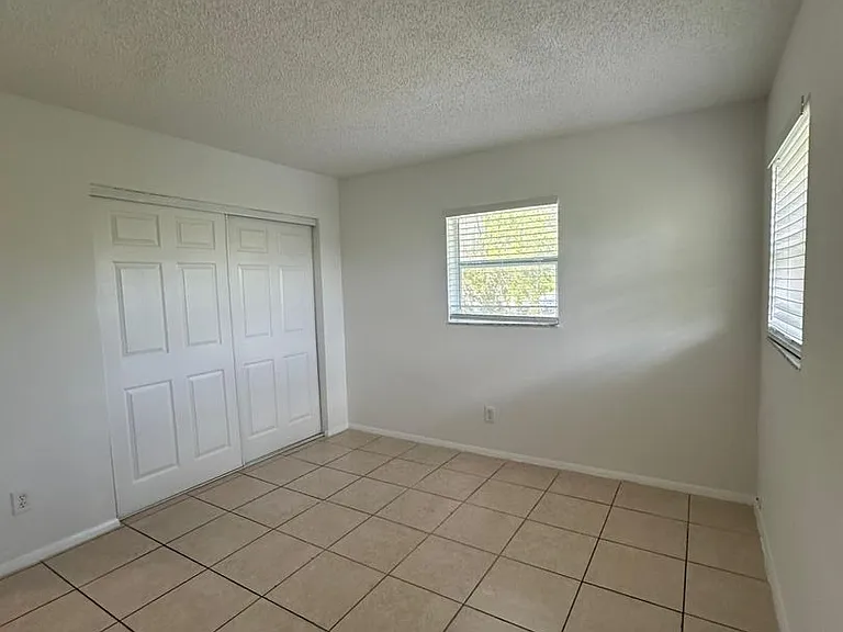 5961 SW 41st St — Photo 11