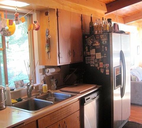 Sunny Kitchen