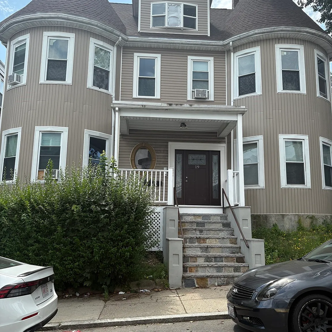 2 bed, 1.0 bath, 900 sqft, $2,100 — Photo 3