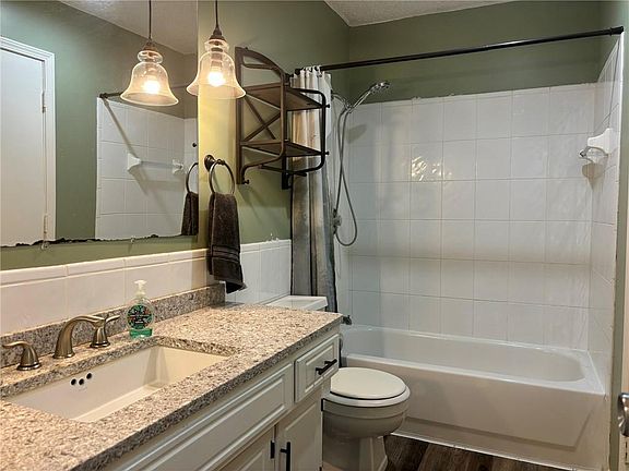 5th image of 15228 S Arapaho Dr
