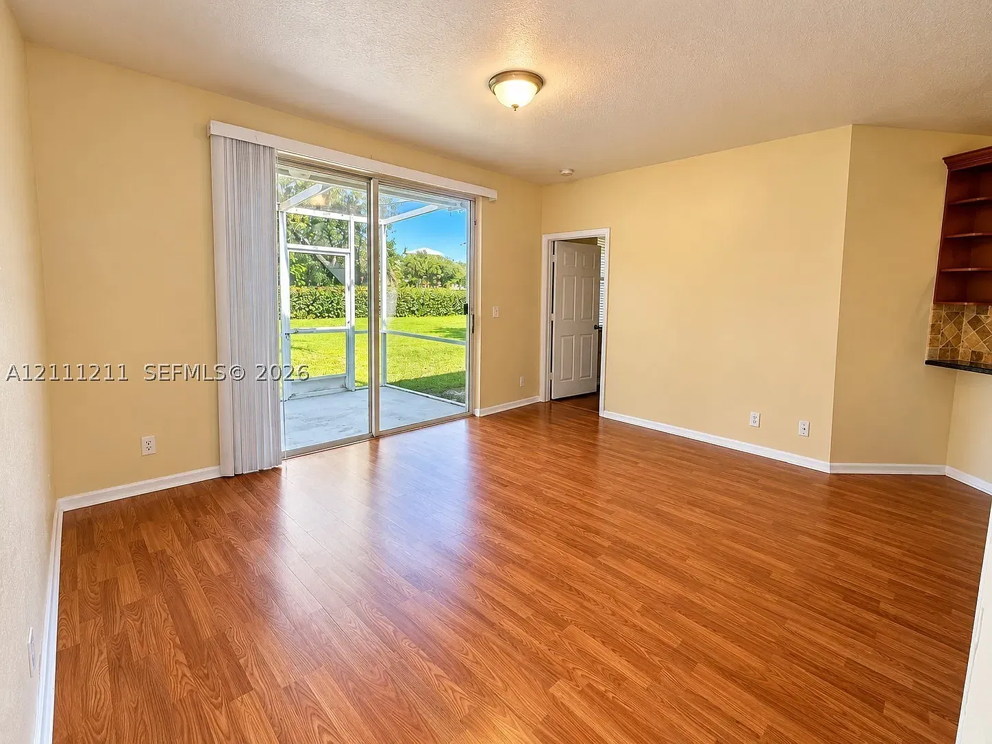 Pine Bay 8941 (Princess Investments, LLC) - 421 — Photo 2