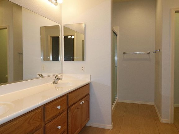 5th image of 2662 S Springwood Blvd Unit 431