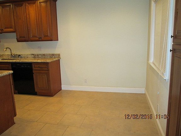 2nd image of 373 Eldridge Ave