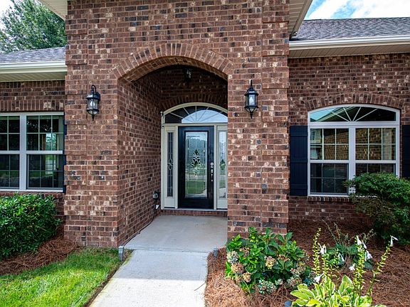 3rd image of 4025 High Cliff Ct