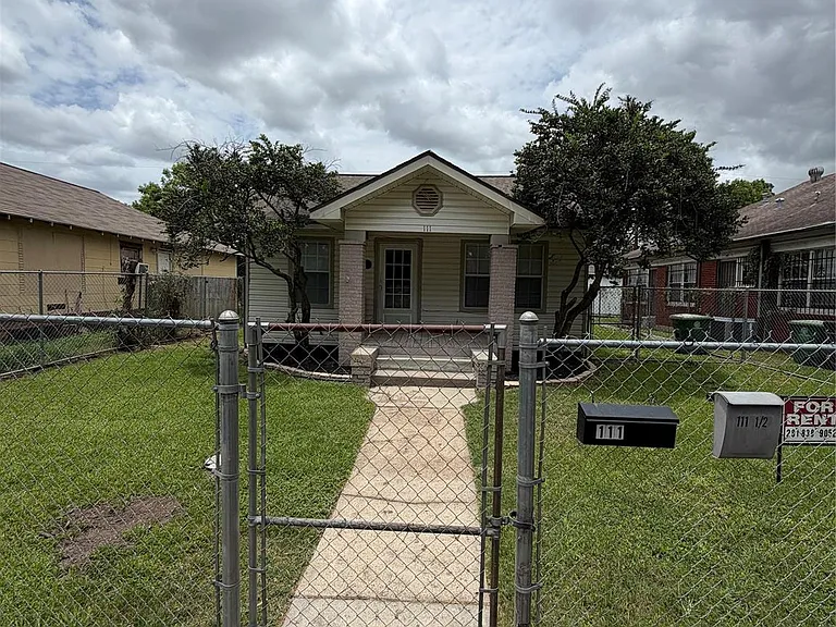 111 Inlane St — Photo 3