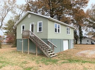 806 W White St, Marion, IL 62959