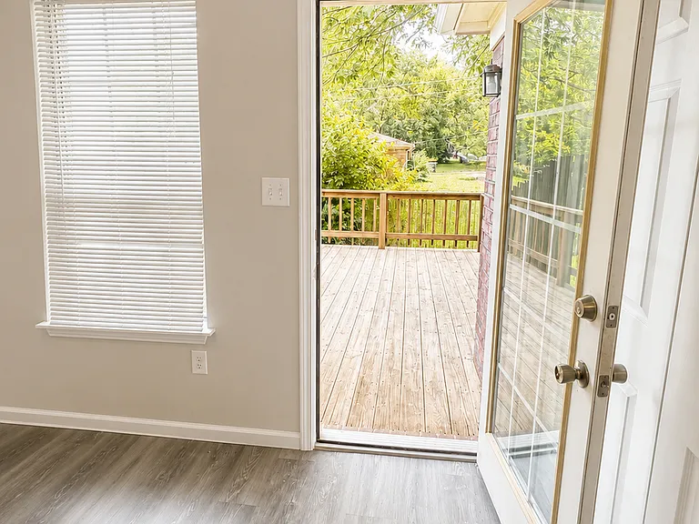 9277 Grove Manor Dr — Photo 18