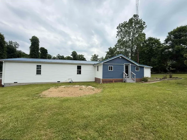 169 Ohio Ave, Grafton, WV 26354