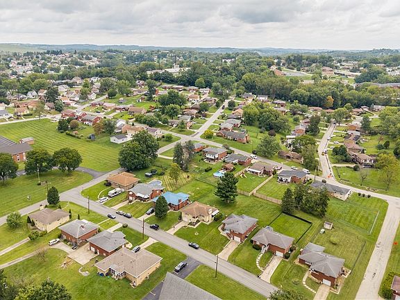 4th image of 640 Shirls Ave