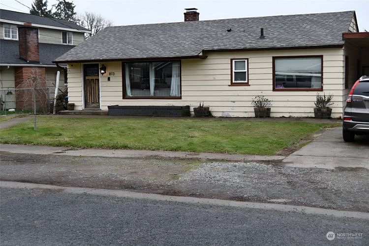 1st image of 813 SW 19th St