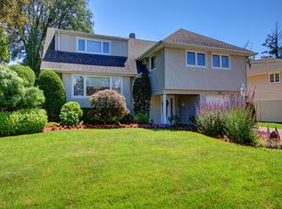 145 Virginia Ave, Oceanside, NY 11572